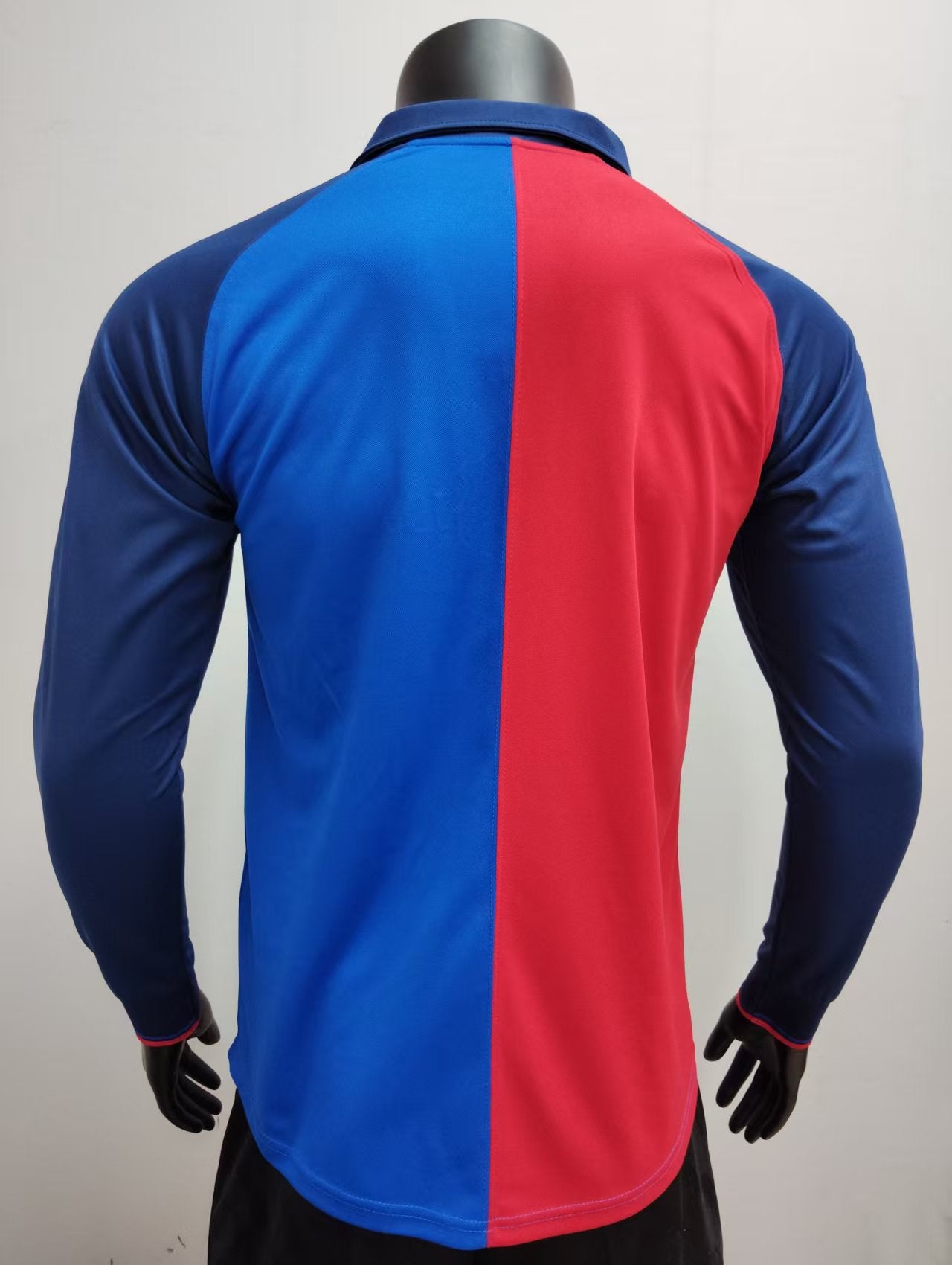 FC BARCELONE - 1899-1999 Manches Longues